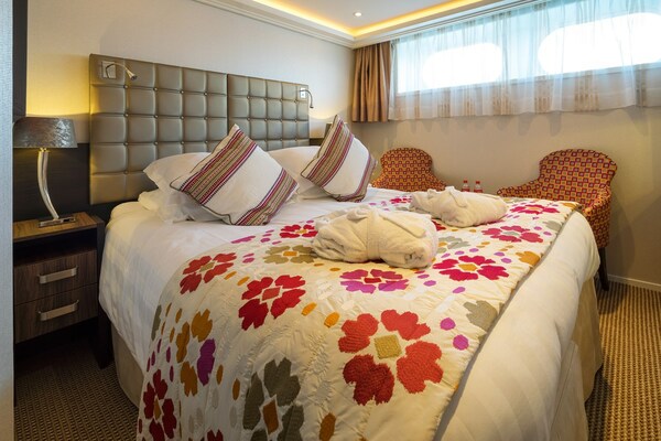 AmaWaterways AmaLea Accommodation Category D 3.jpg